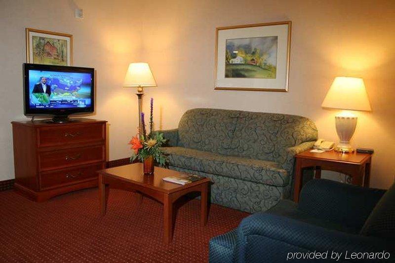 Embassy Suites By Hilton Columbus Дъблин Стая снимка